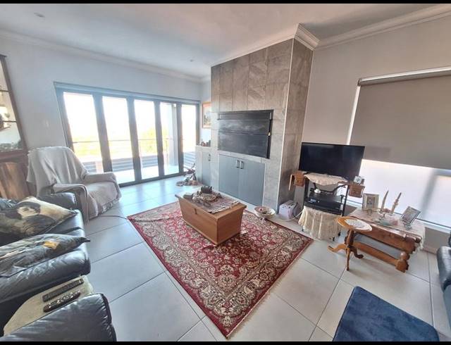 3 BEDROOM HOUSE FOR SALE IN MONTE CHRISTO